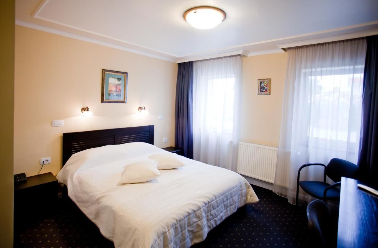 Отель Hotel Parc Tecuci Tecuci-14