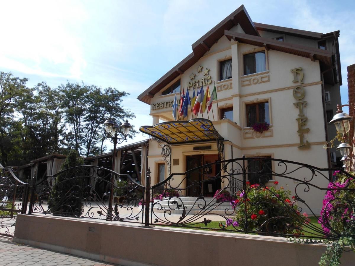 Отель Hotel Parc Tecuci Tecuci-17